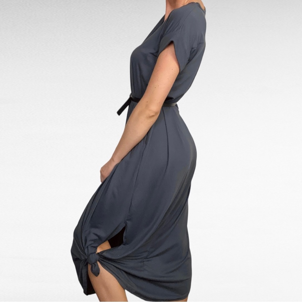 Entro | Solid Grey V-Neck Short Cuffed Sleeve Mod… - image 6